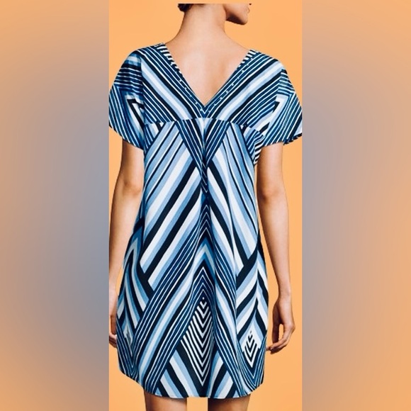 NWOT MICHAEL Michael Kors Striped Mediterranean Blue
Stud Tunic Silky Dress M - Picture 14 of 14